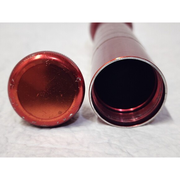 Vintage Tested Maglite Flashlight 2D Cell Red 10" Ships With Extra Light Bulb - Picture 4 of 12